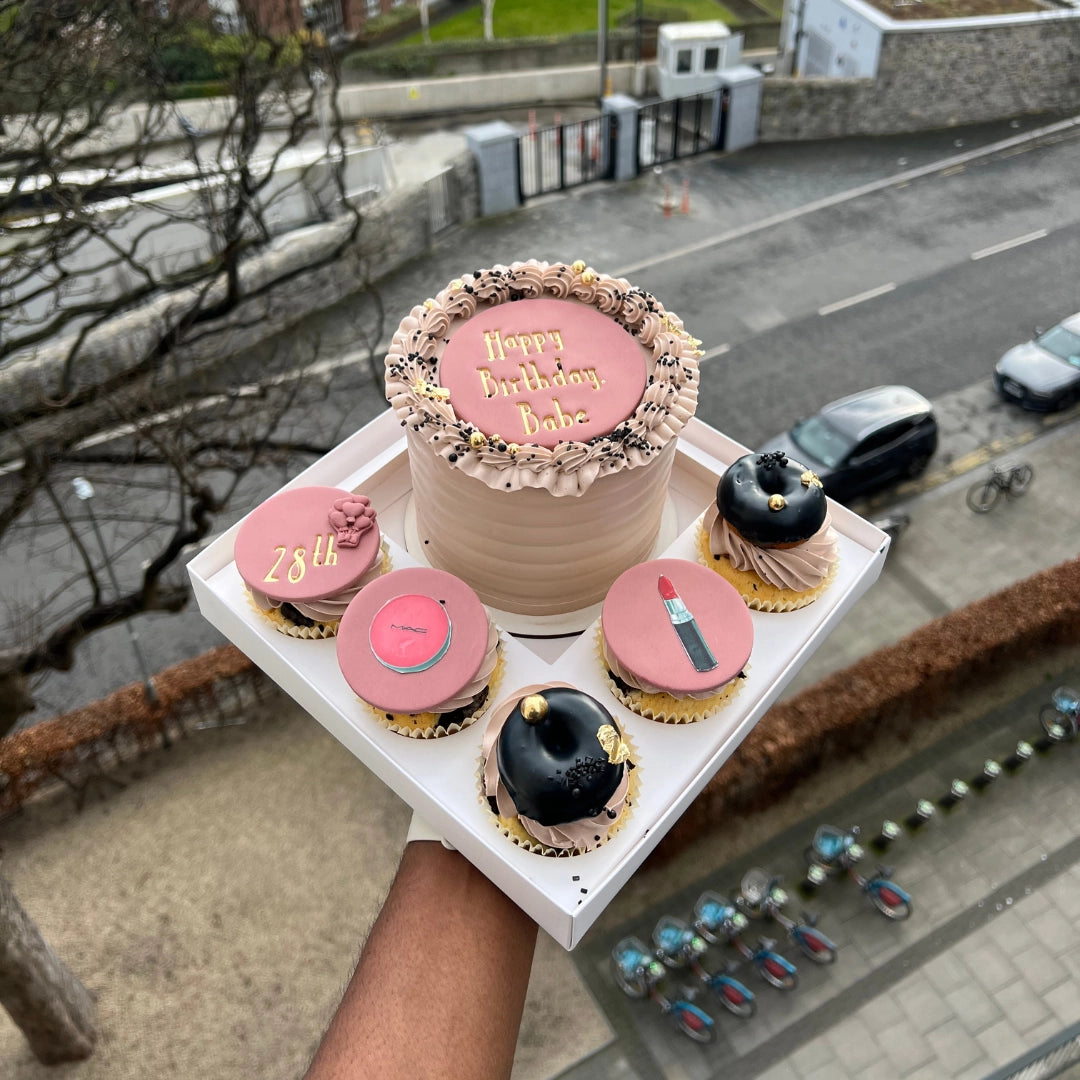 BEIGE AND BLACK BENTO CAKE SET WITH 5 MATCHING CUPCAKES
