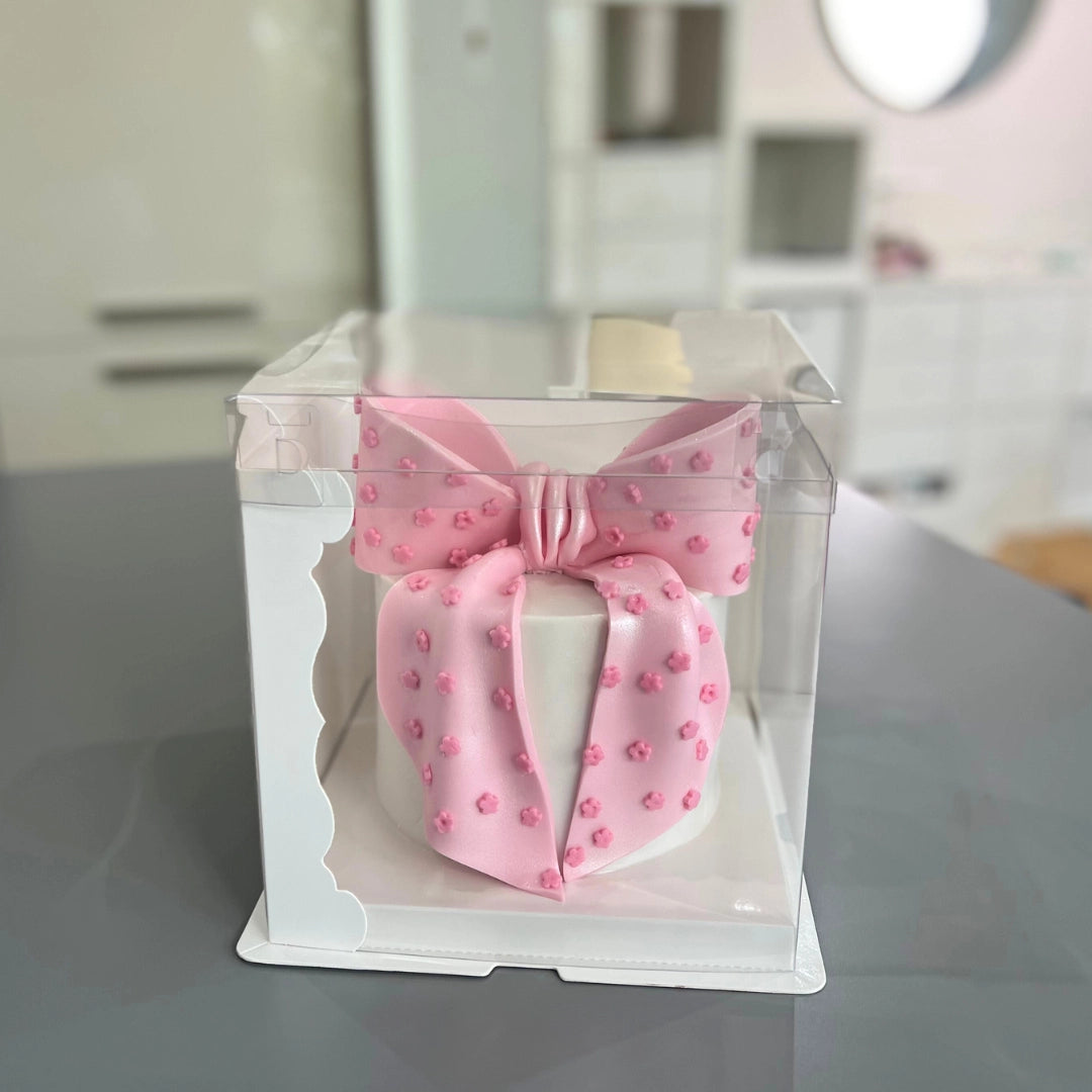 TRENDY BOW CAKE