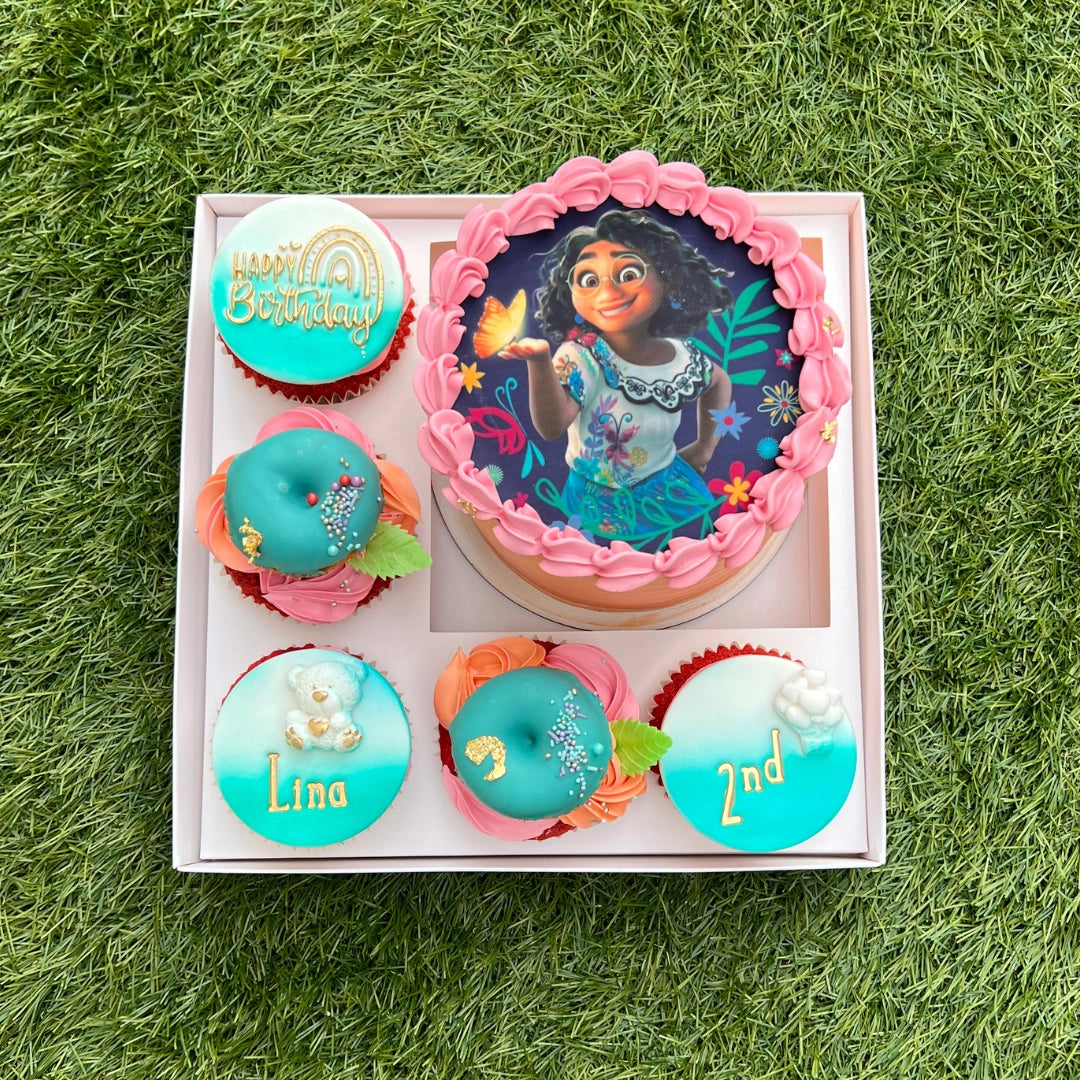 Moana bento cake with 5Cupcakes