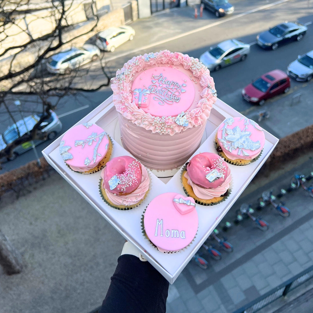 PINK AND SILVER BENTO CAKE SET WITH 5 MATCHING CUPCAKES