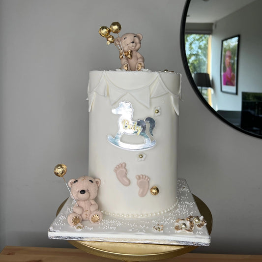 FONDANT BABY SHOWER CAKE