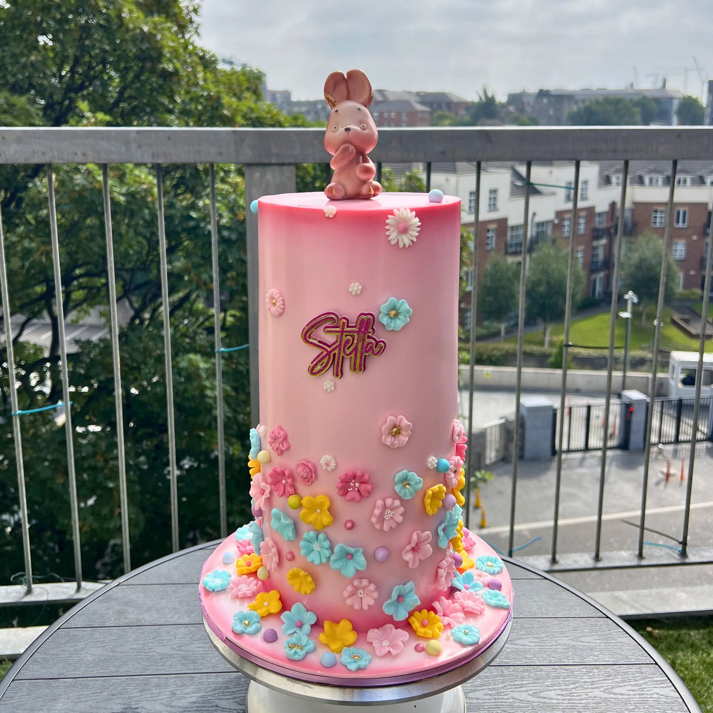 CREATE YOUR KID'S CAKE