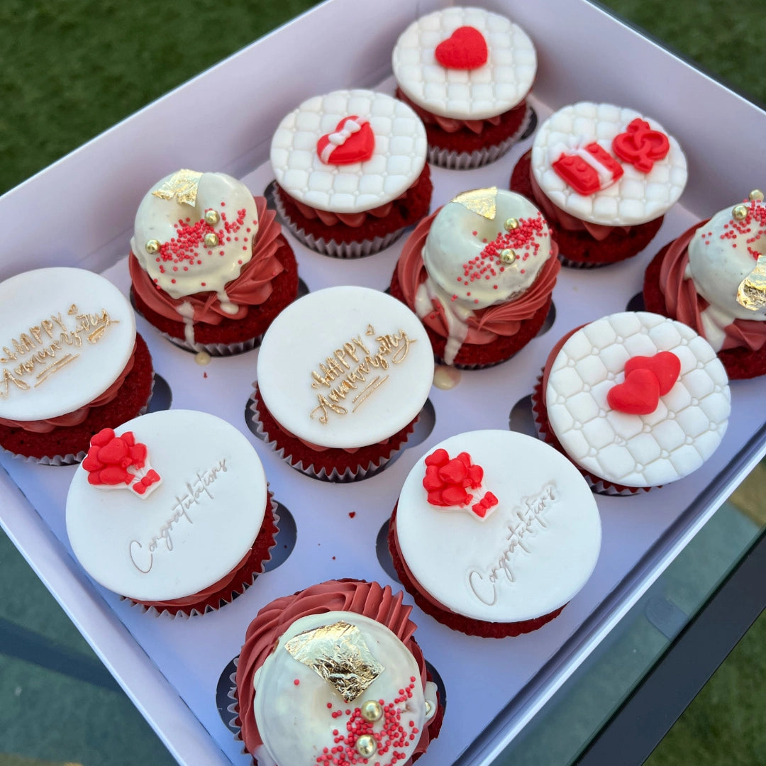 ANNIVERSARY THEMED CUPCAKES