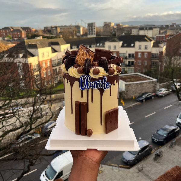 BUTTERCREAM CHOCOLATE DRIP CAKE (SAME DAY)